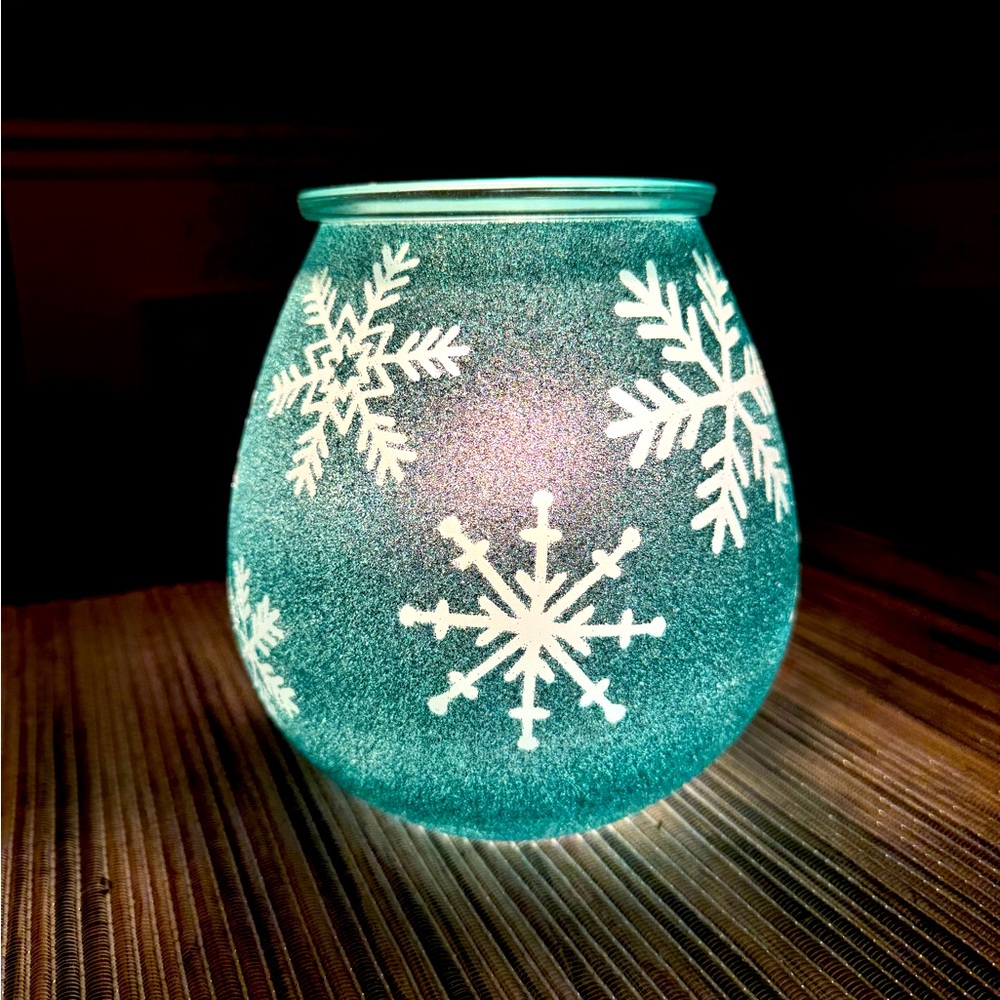 Scentsy Snowflake blue crystalize warmer